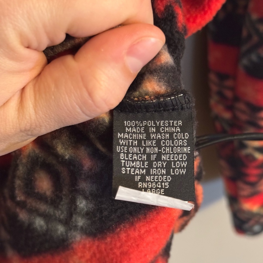 Super Massive Outdoor Aztec Black and Red Patterned Fleece Pullover Sweater - Picture 6 of 10